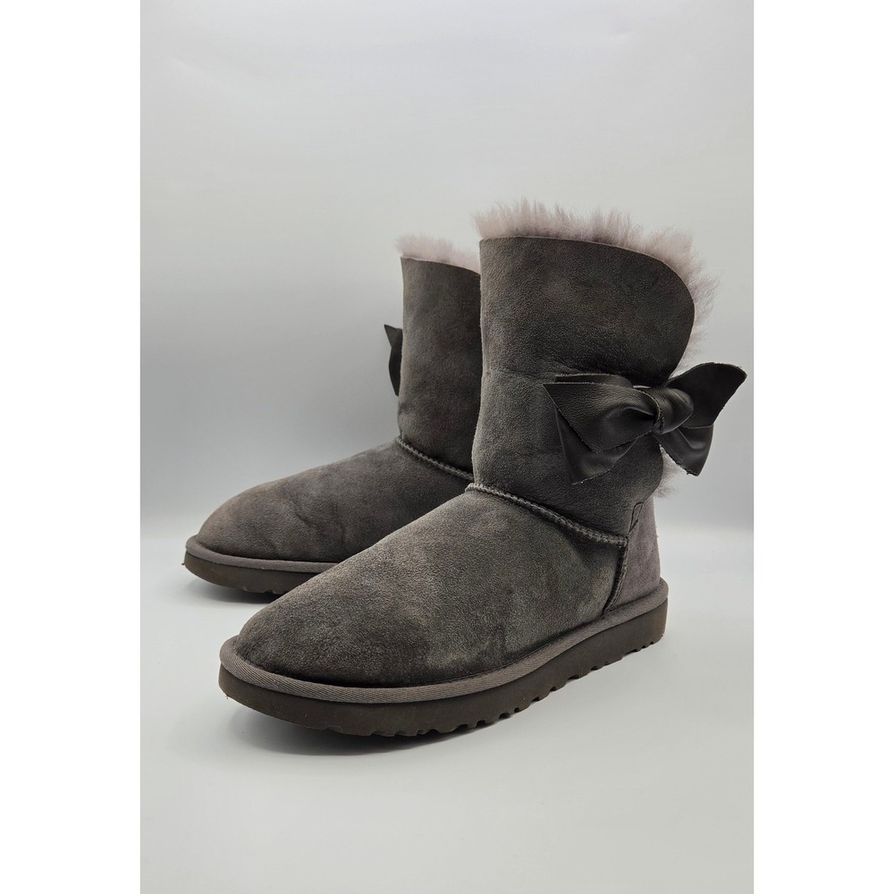 UGG Daelynn Women Boots Size 10 Gray Suede Shearling Bow 1019983